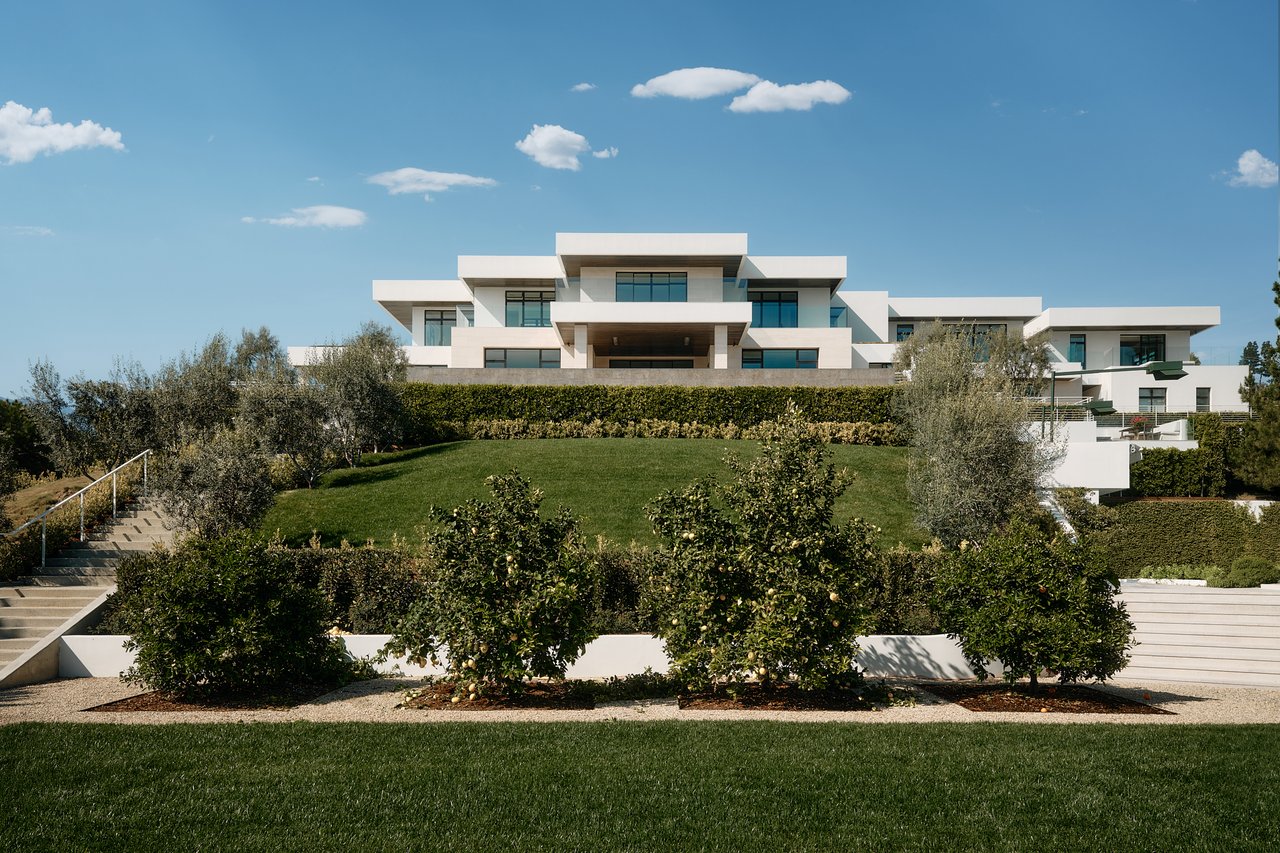 9966 Beverly Grove Dr