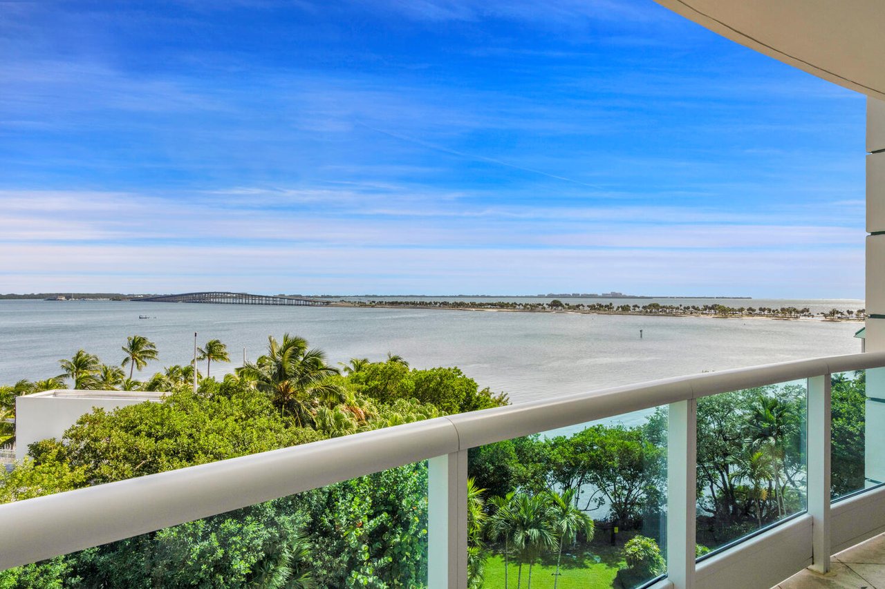 Bristol Towers Unit #801 Closes at $2,075,000