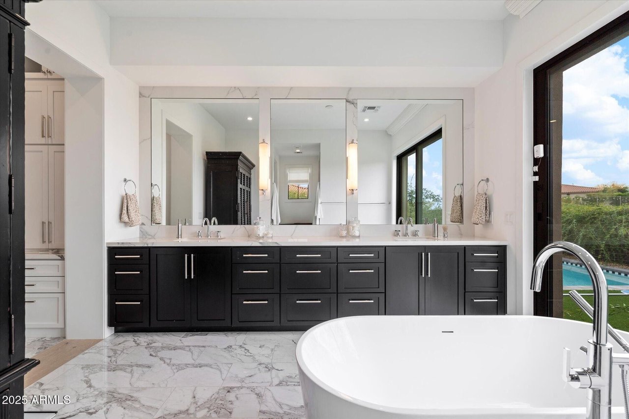 9913 E Winter Sun Dr