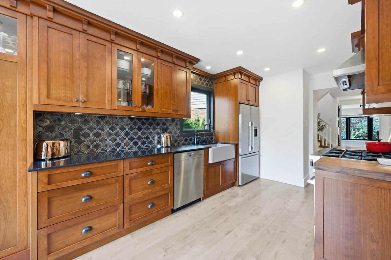 1181 Potters Wheel Cres, Oakville