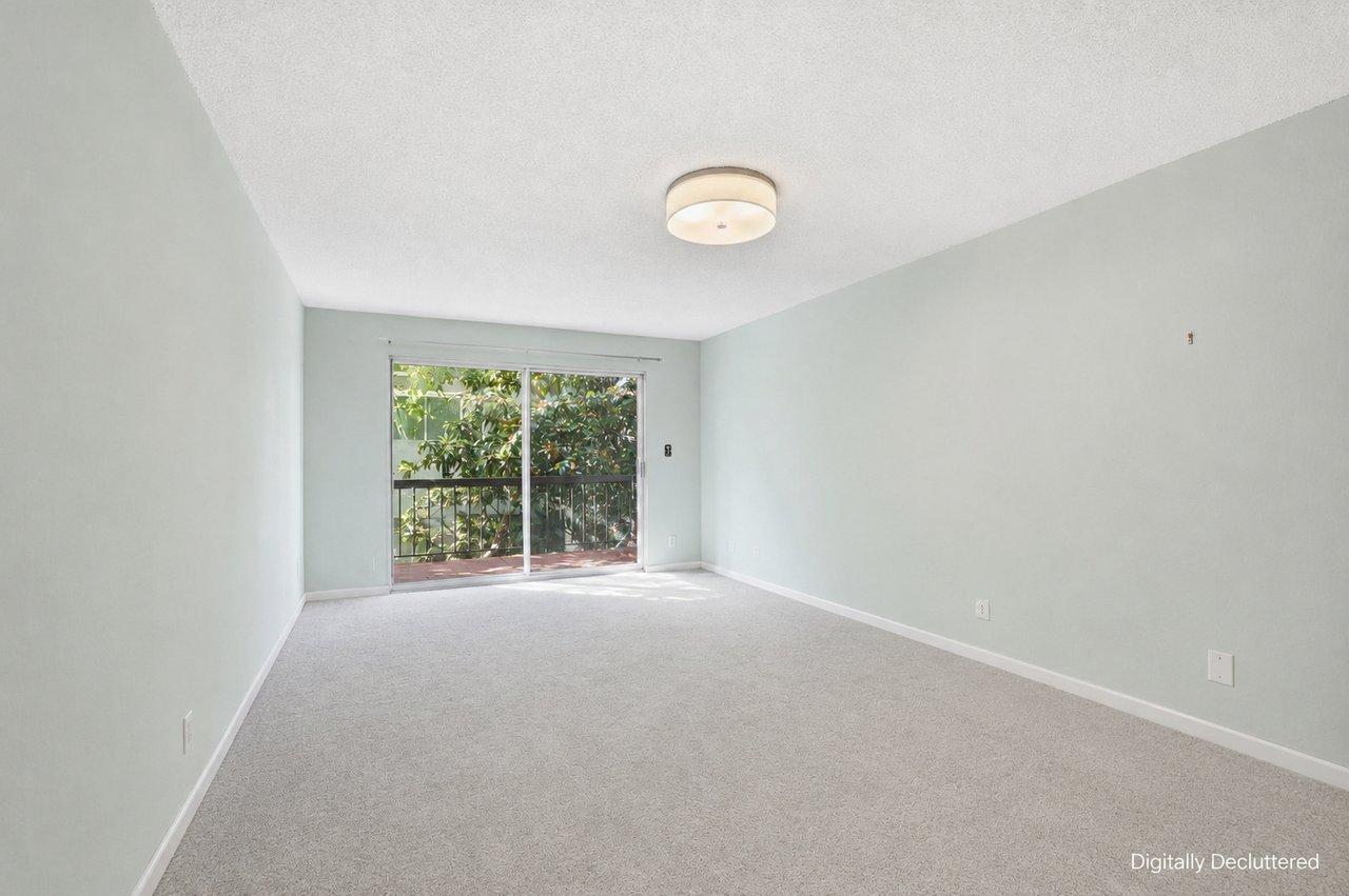 407 Orange St 206