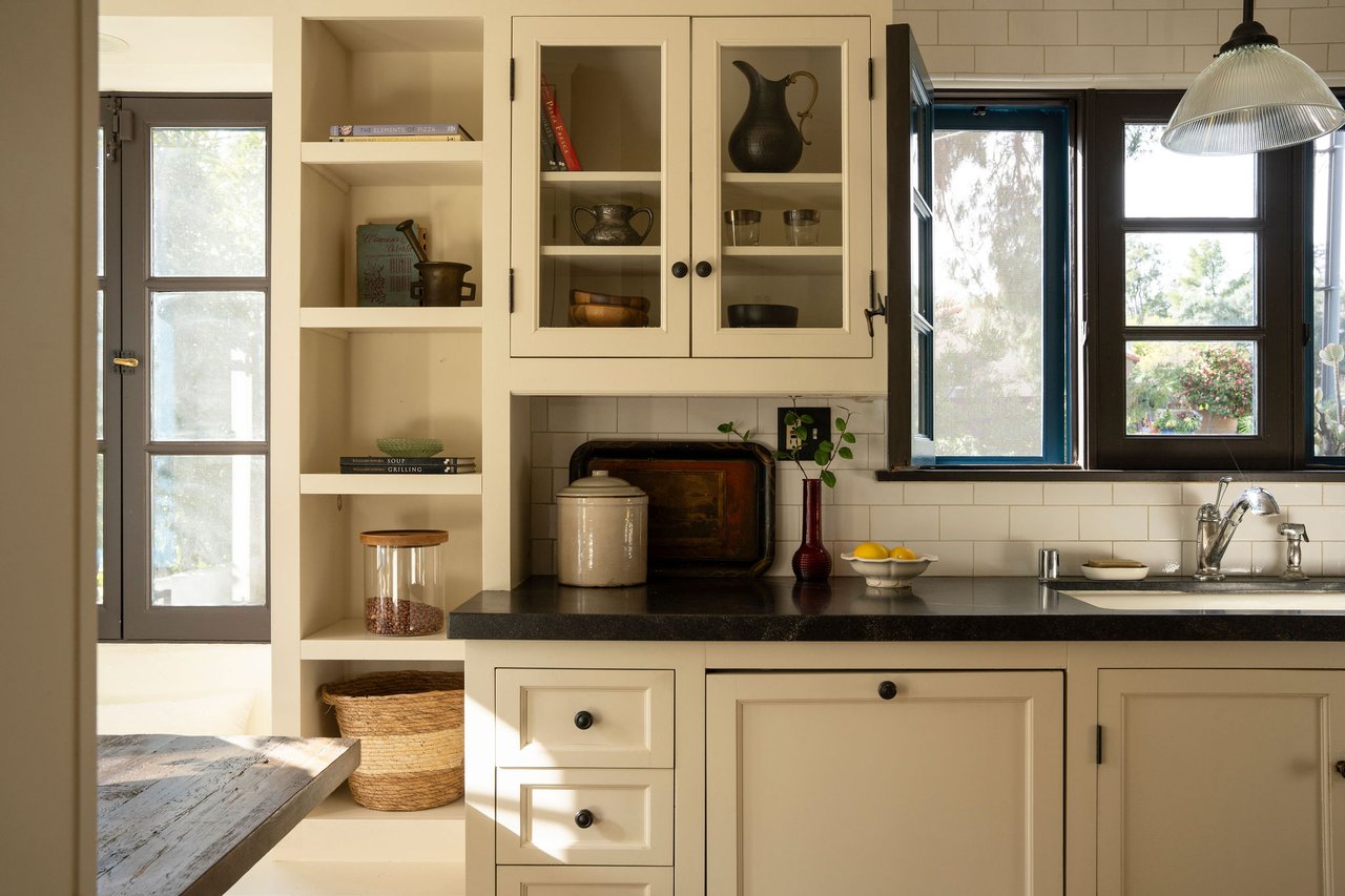 :: The Bower House, 1933 :: 