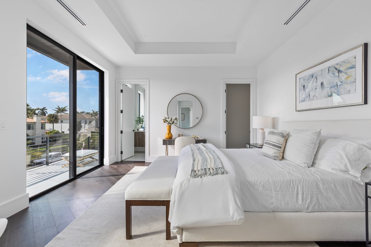 Murray Rd in Soso With Beautiful Water & Island Views