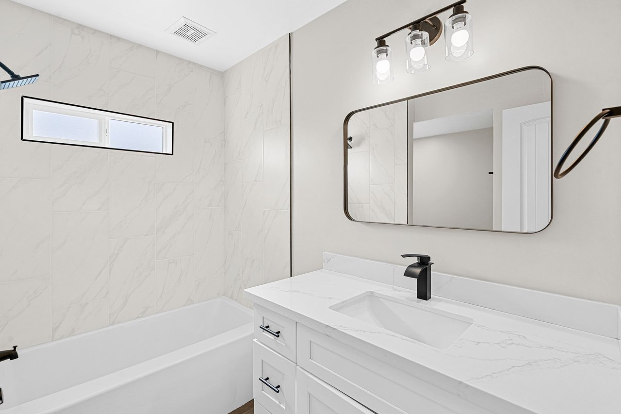 211 E CAMPO DESIERTO RD, Tempe, AZ 85288