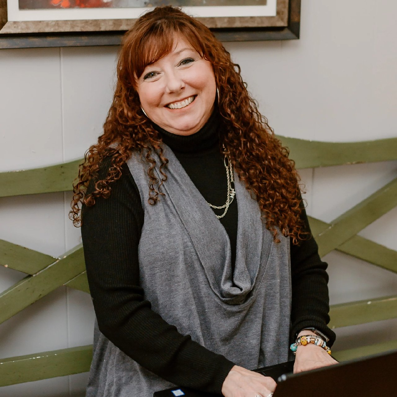 Angie Reid Hillman, MI Real Estate Agent Headshot