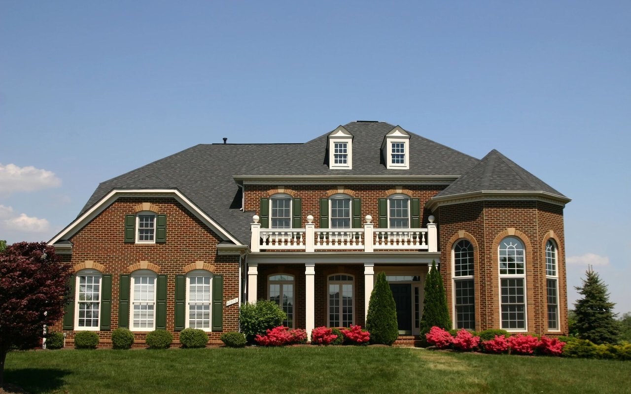 Compass Pointe