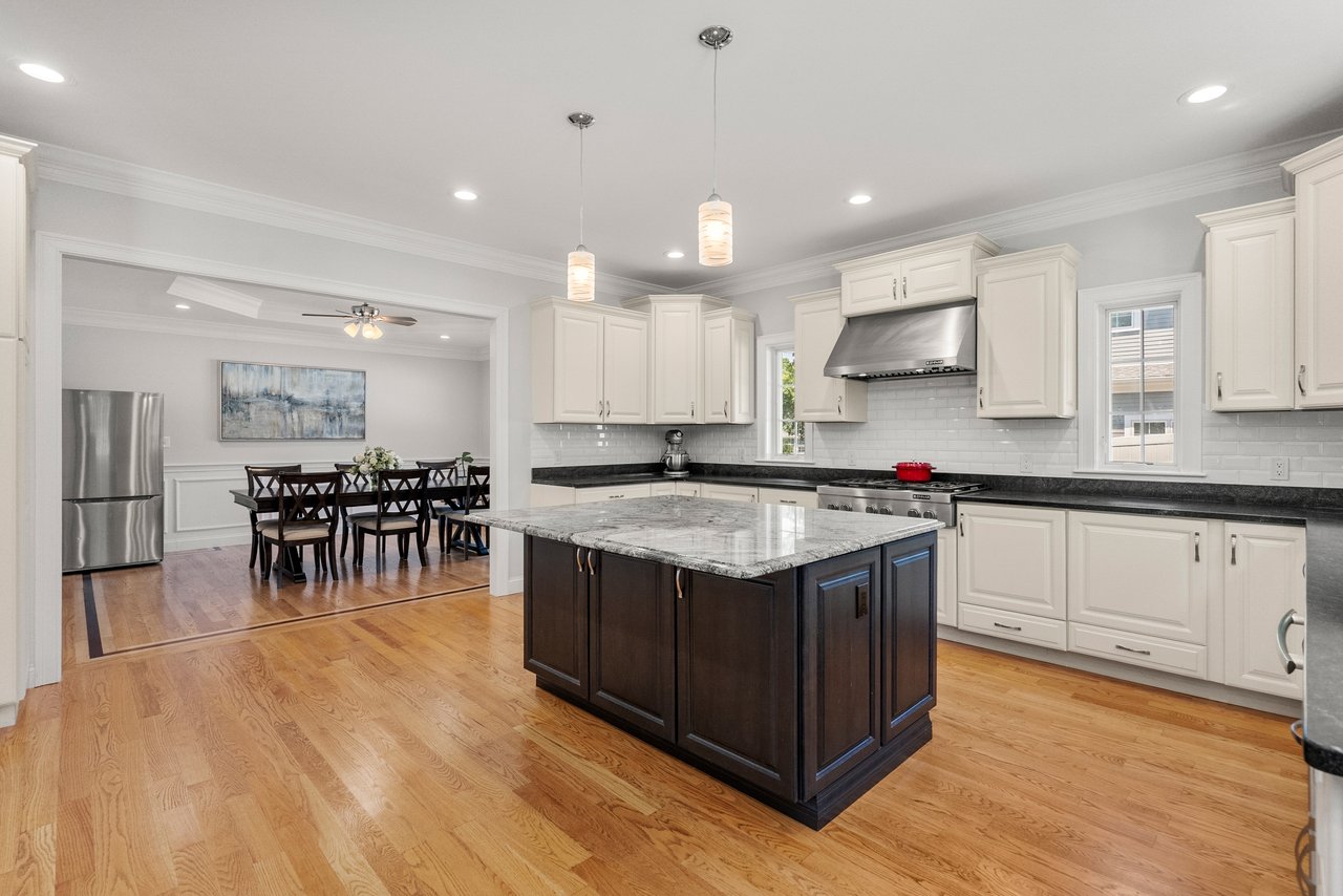 18 Patton Rd, Wellesley