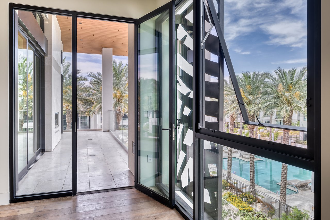 6587 N PALMERAIE Boulevard, 3006