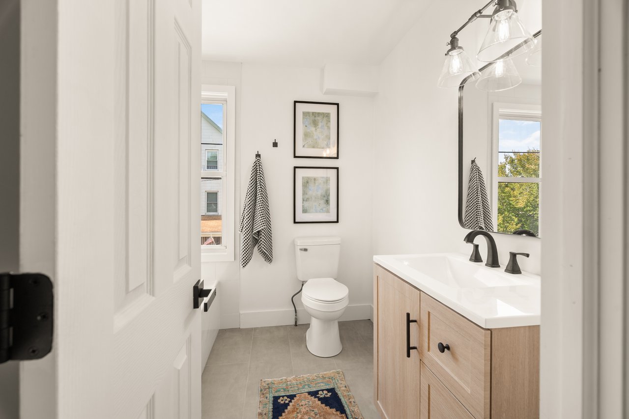 73 Colby Pl