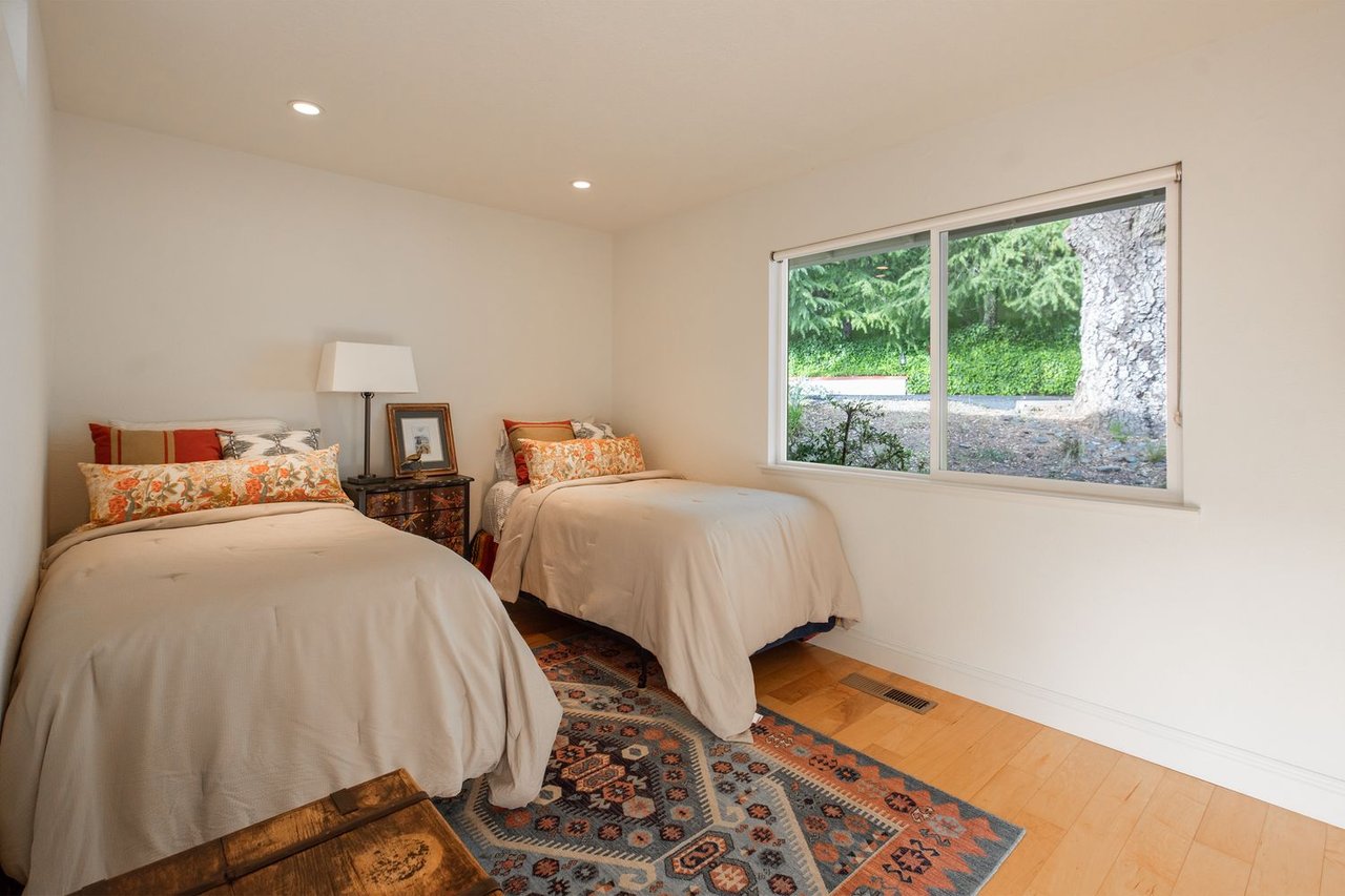 1163 Mountain Pine Rd