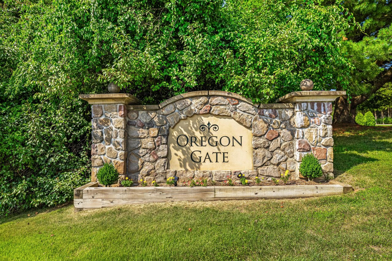 Oregon Gate