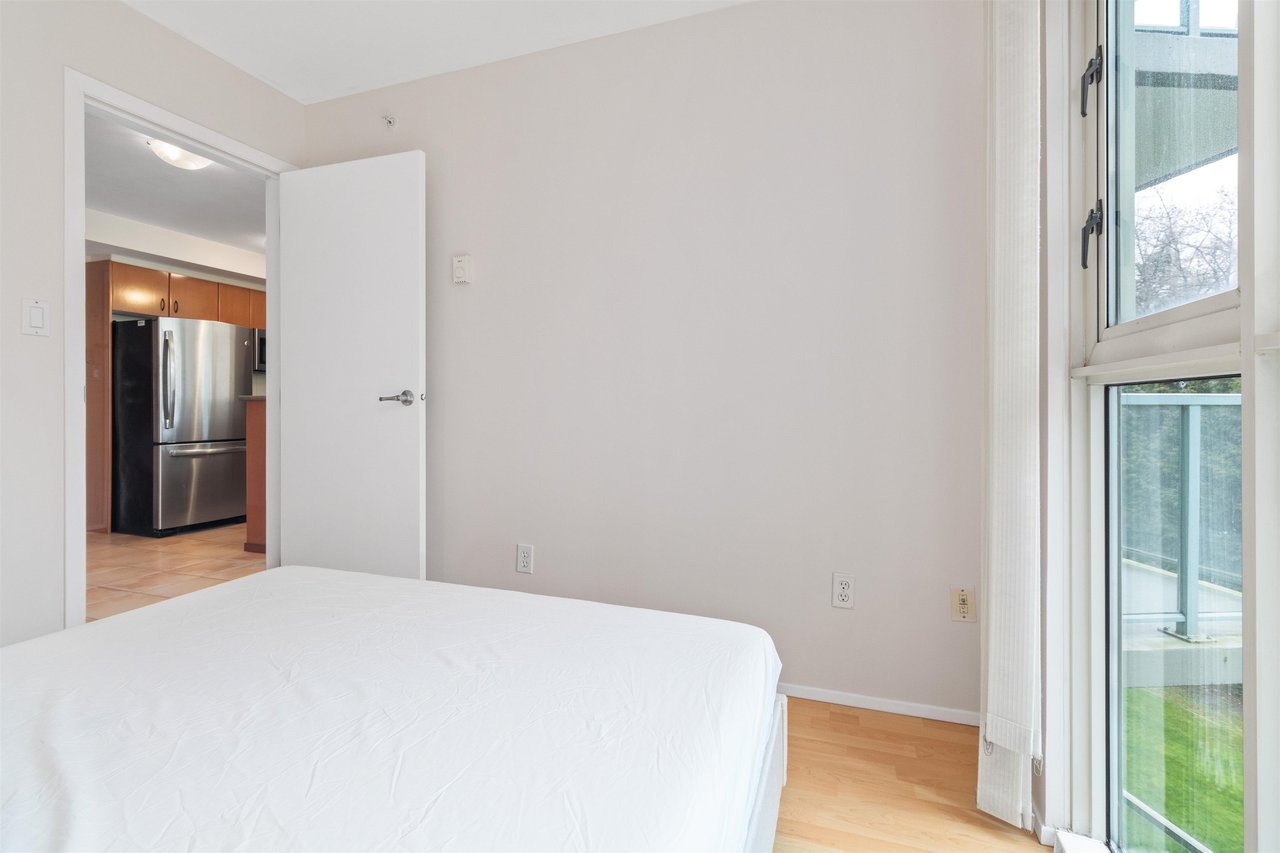 611-2733 Chandlery Pl