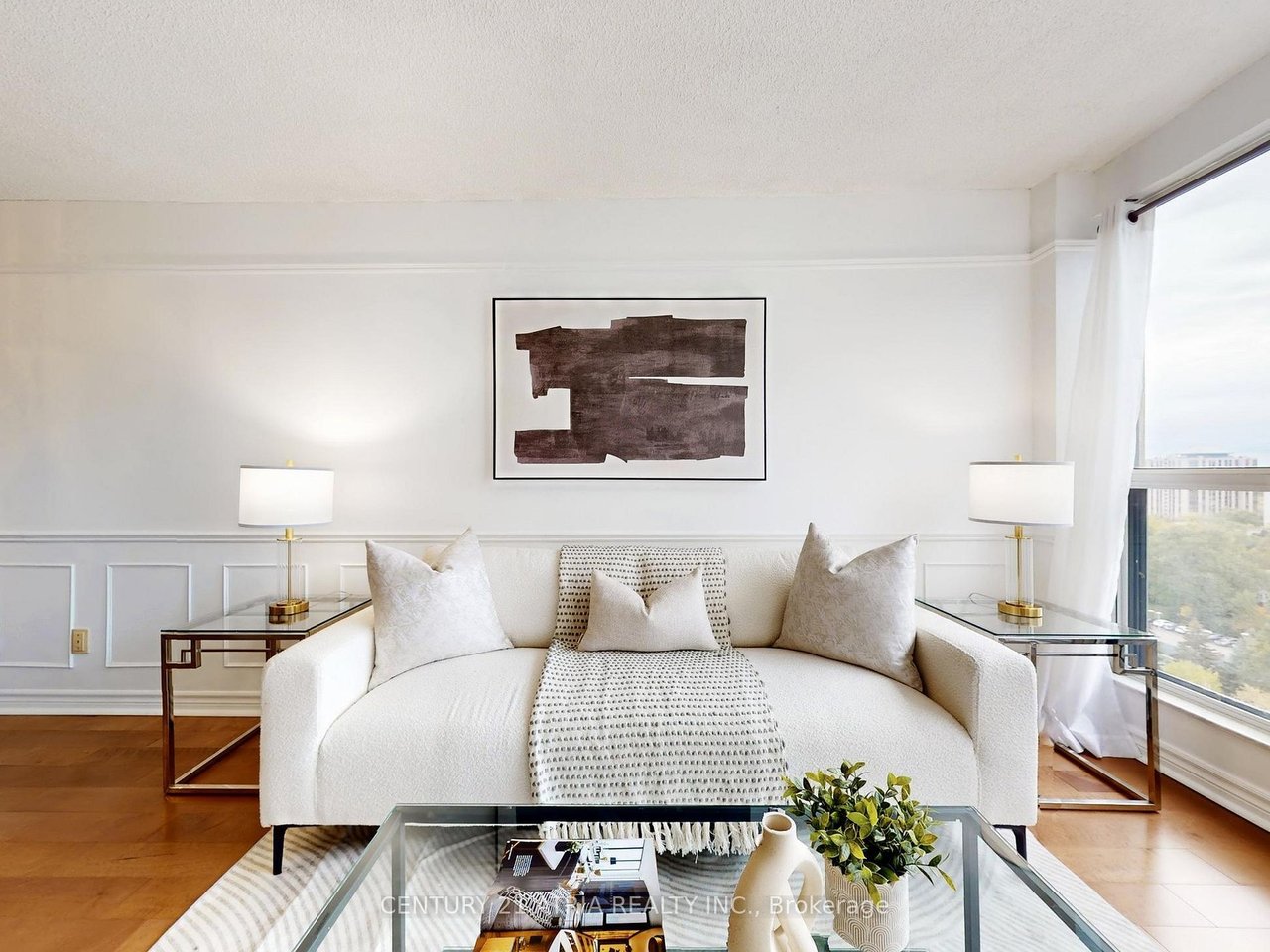 WILLOWDALE PENTHOUSE