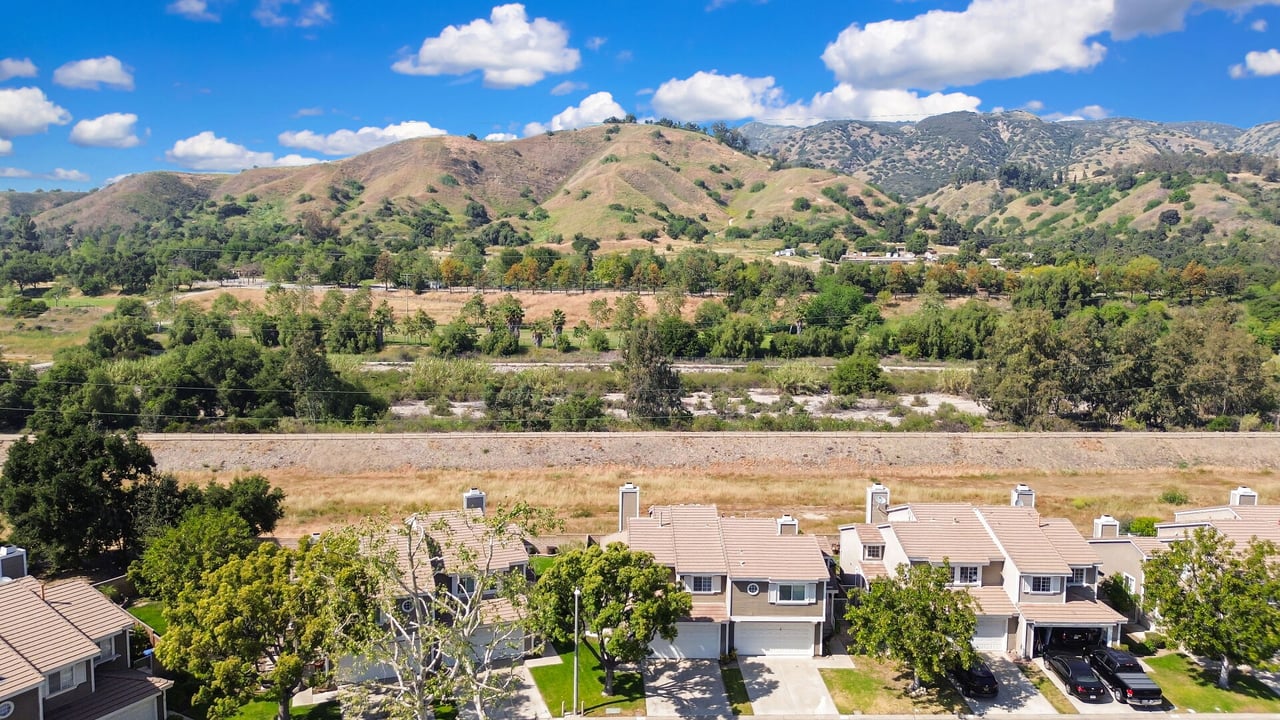 1247 Deer Creek