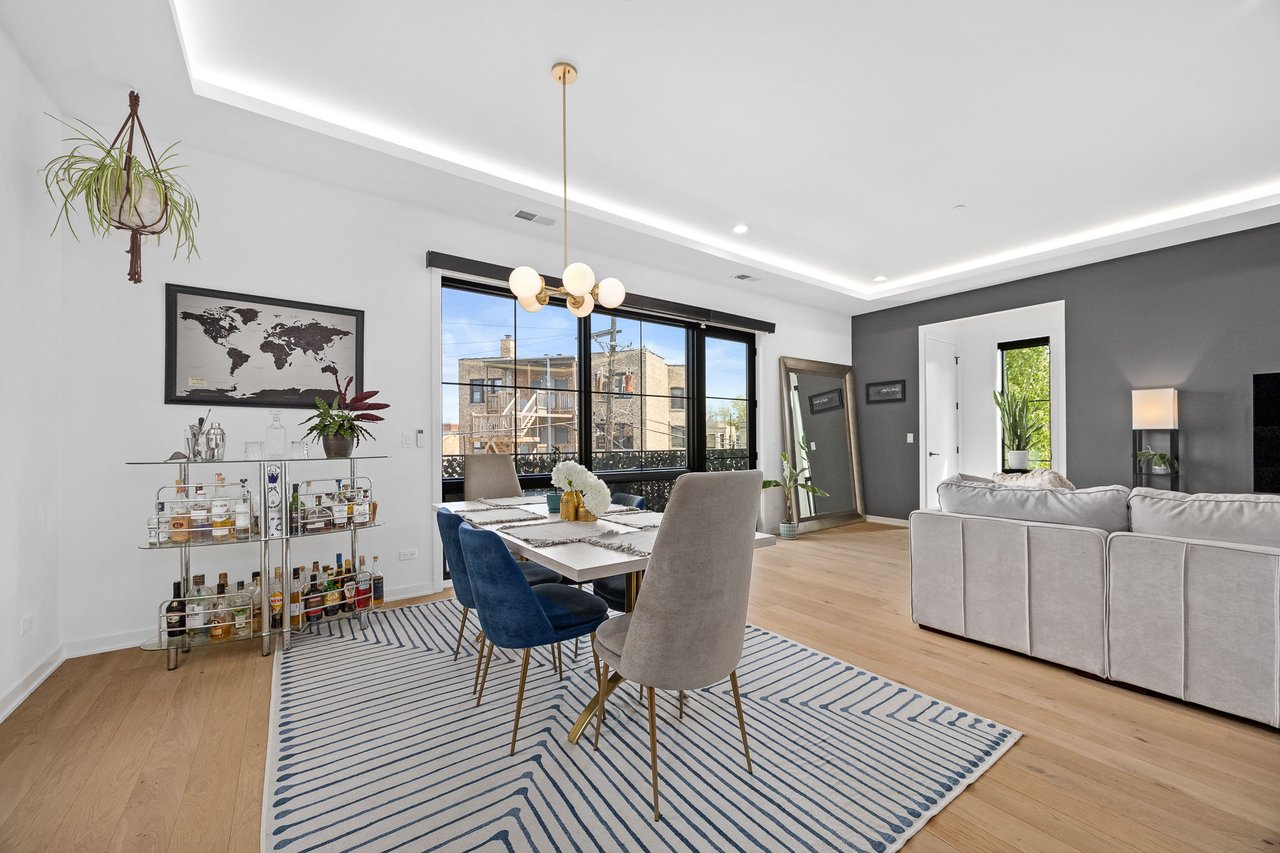 2633 N Emmett St Unit 2R
