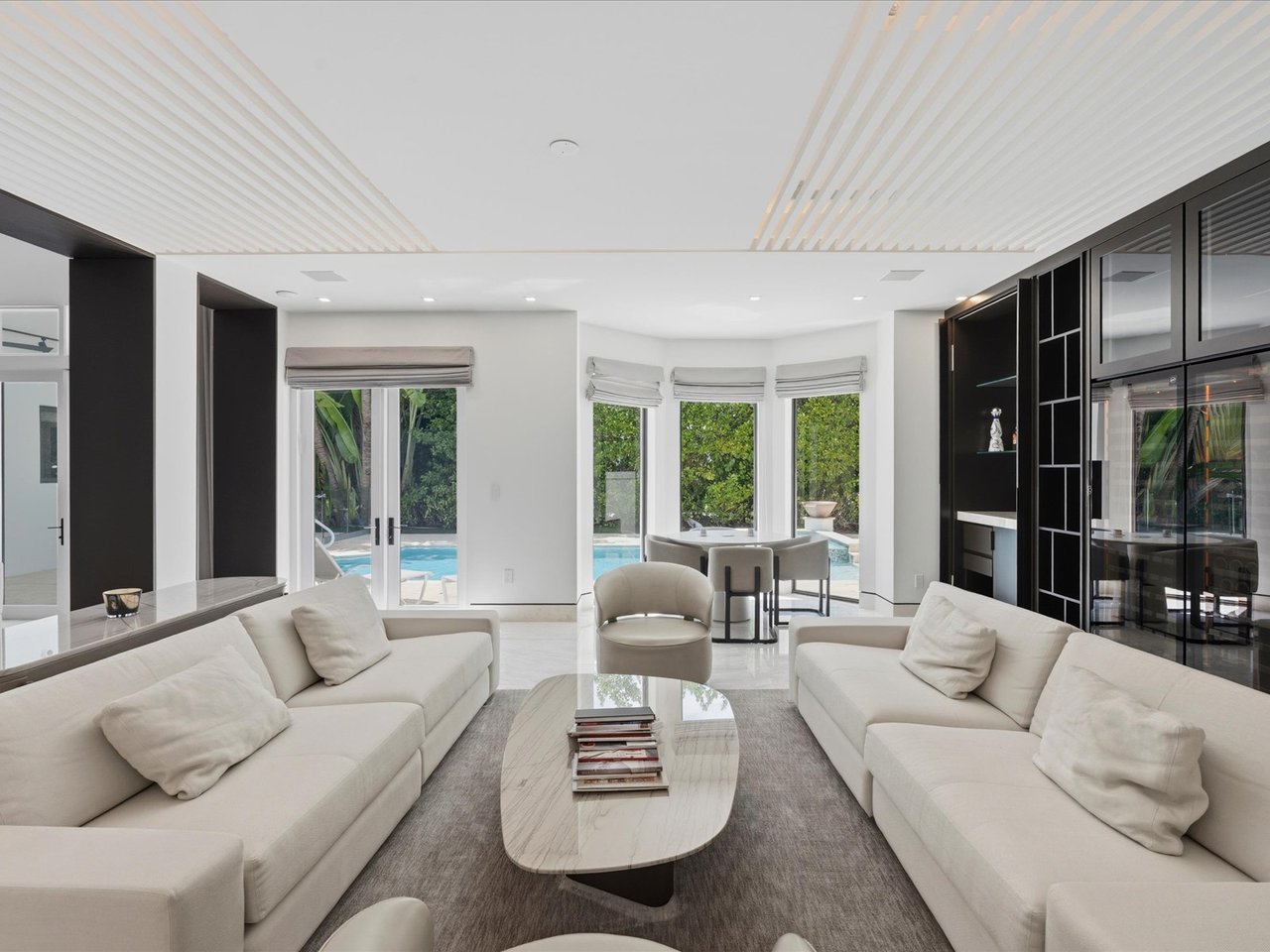70 Camden Dr, Bal Harbour
