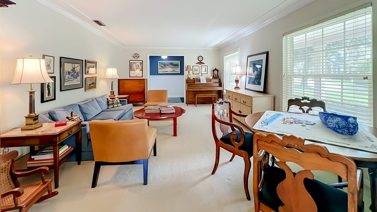 Winter Park Vias Traditonal 5-Bedroom Home near Racquet Club