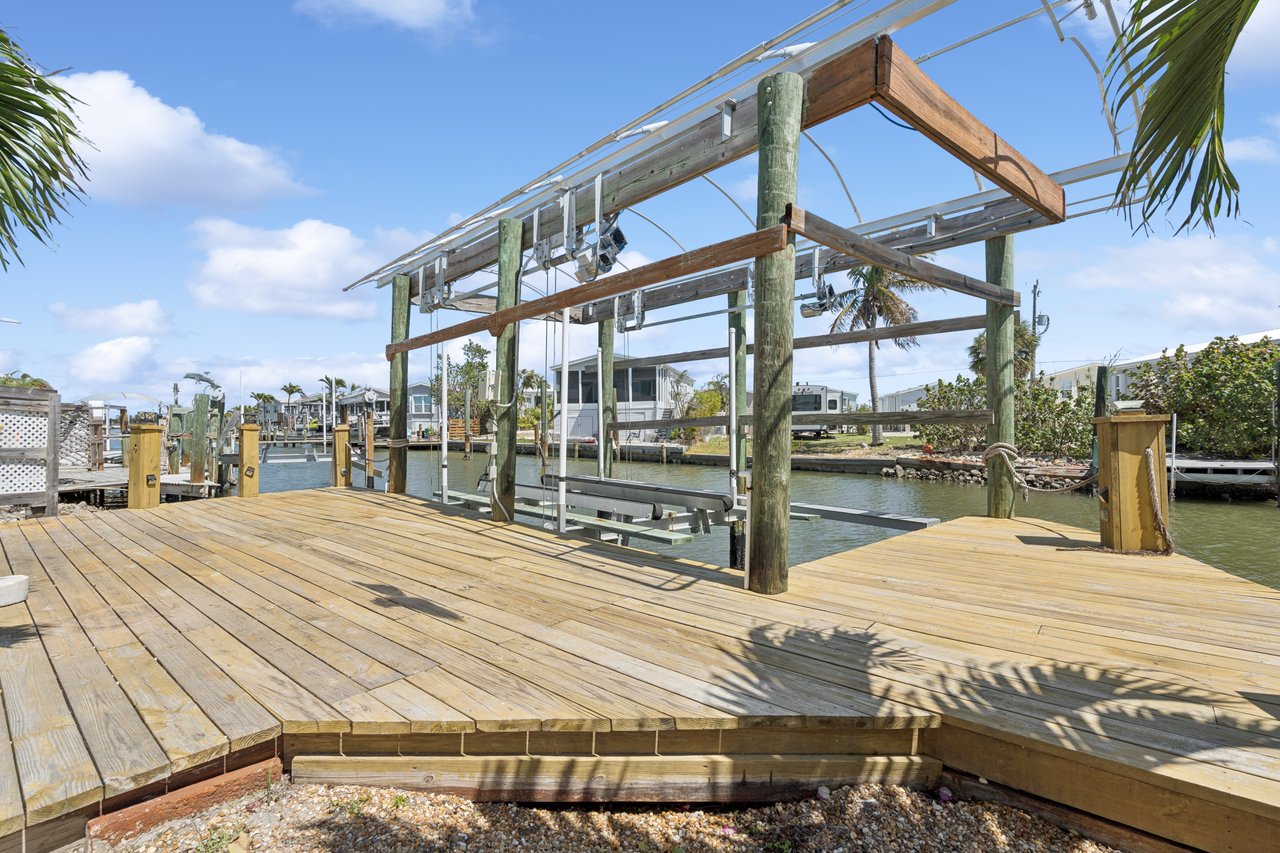 12 Nancy Ln - Fort Myers Beach