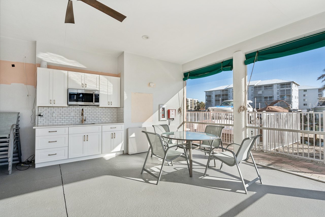 170 Lenell Rd 403 - Palm Harbor Club