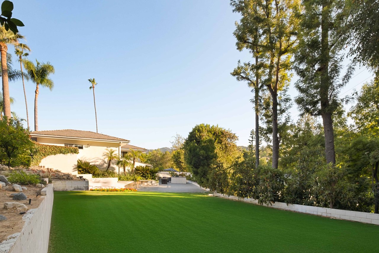 OFF MARKET : ENCINO, CA