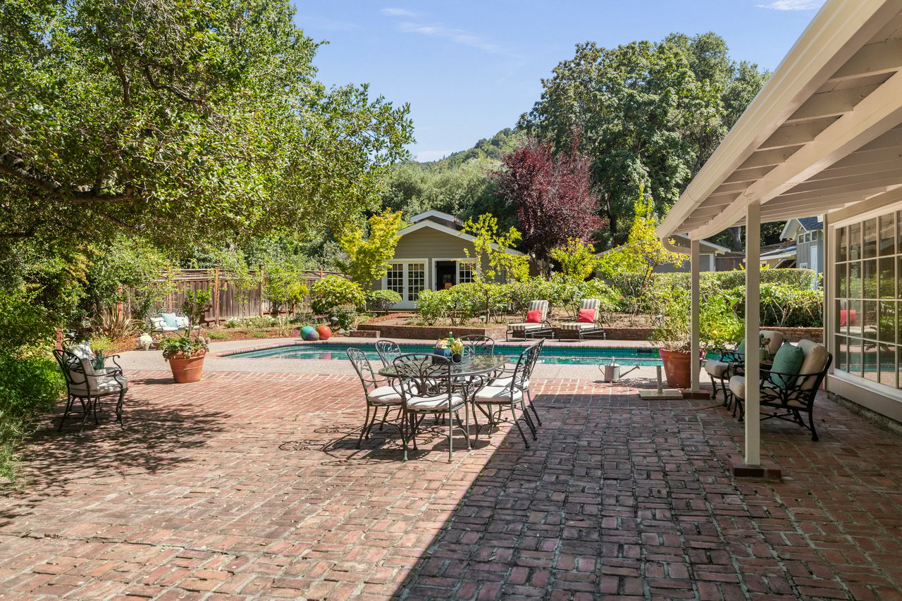 15745 Peach Hill Road