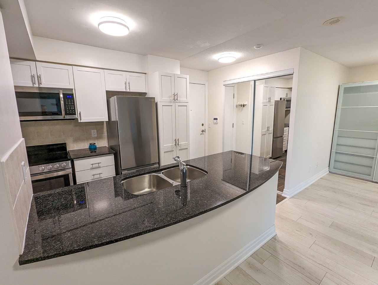 509 - 2121 Lake Shore Blvd
