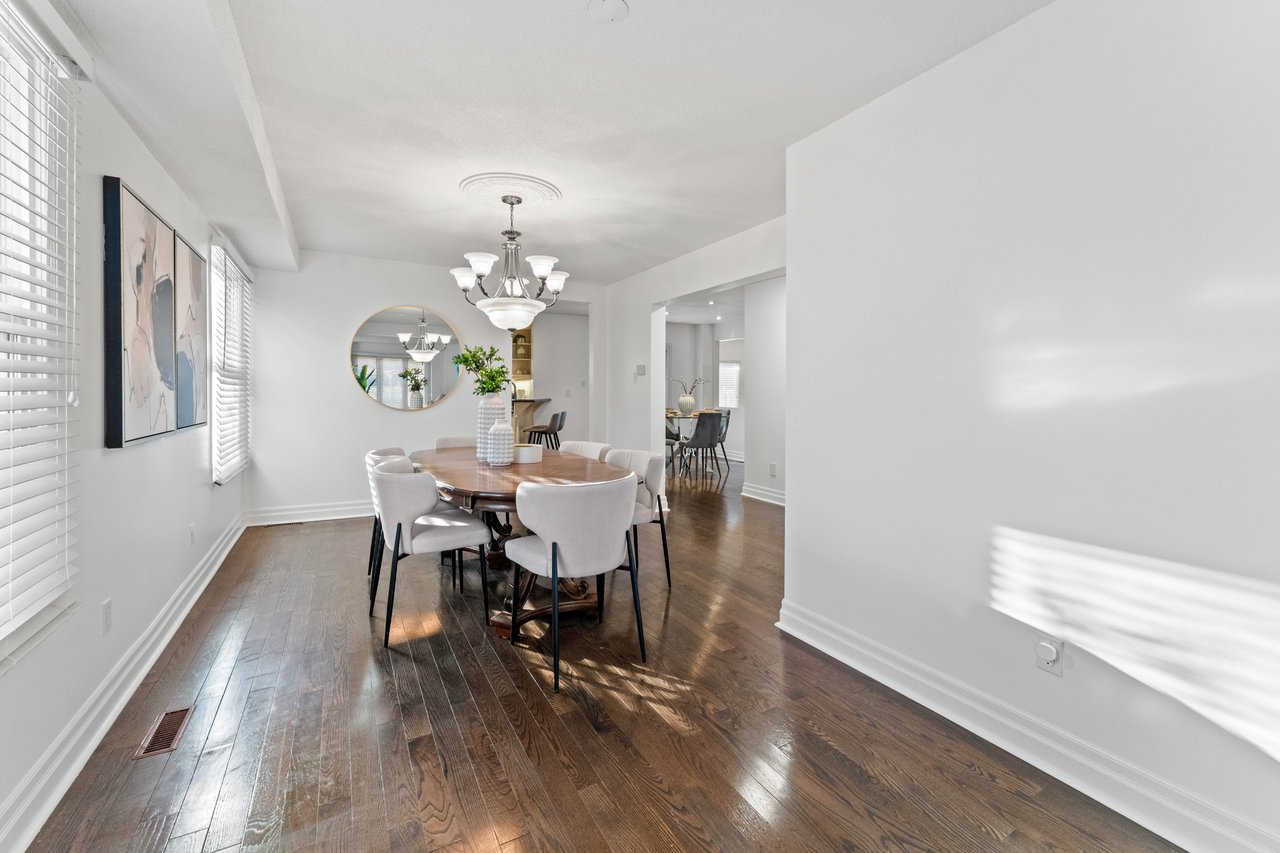 Thornhill - Uplands - Executive Home 