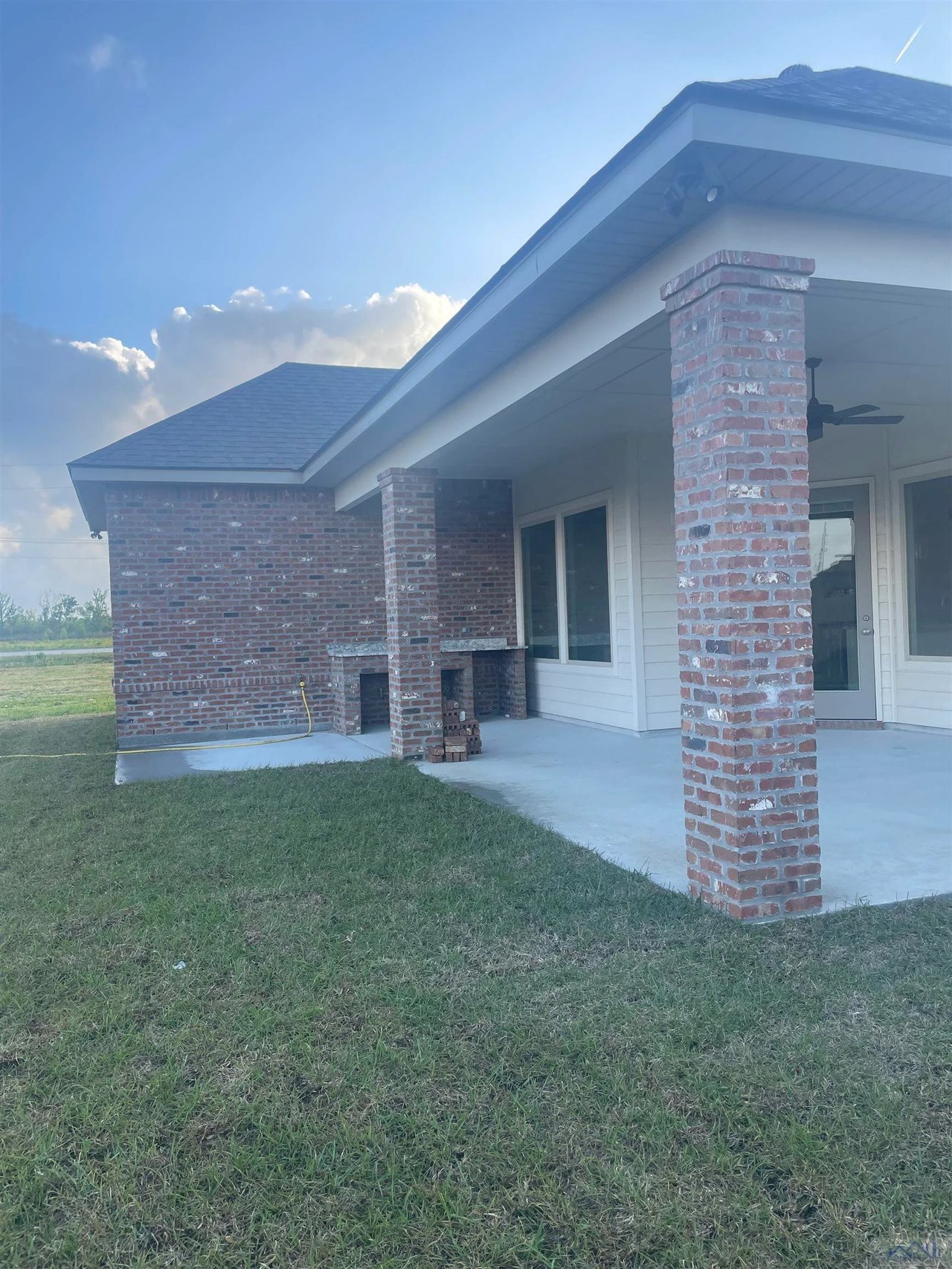 351 Ravensaide Dr