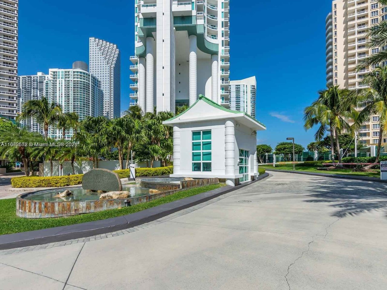 900 Brickell Key Blvd Unit PH3401