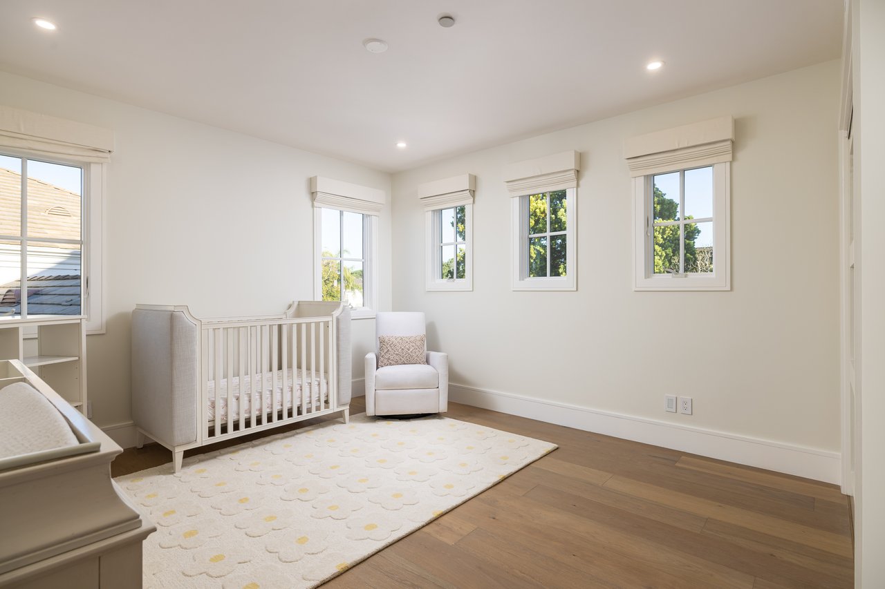 8 Gleneagles Drive