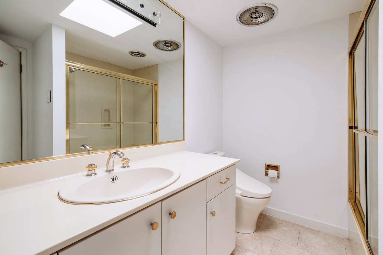 3304 Cherry Tree Circle
