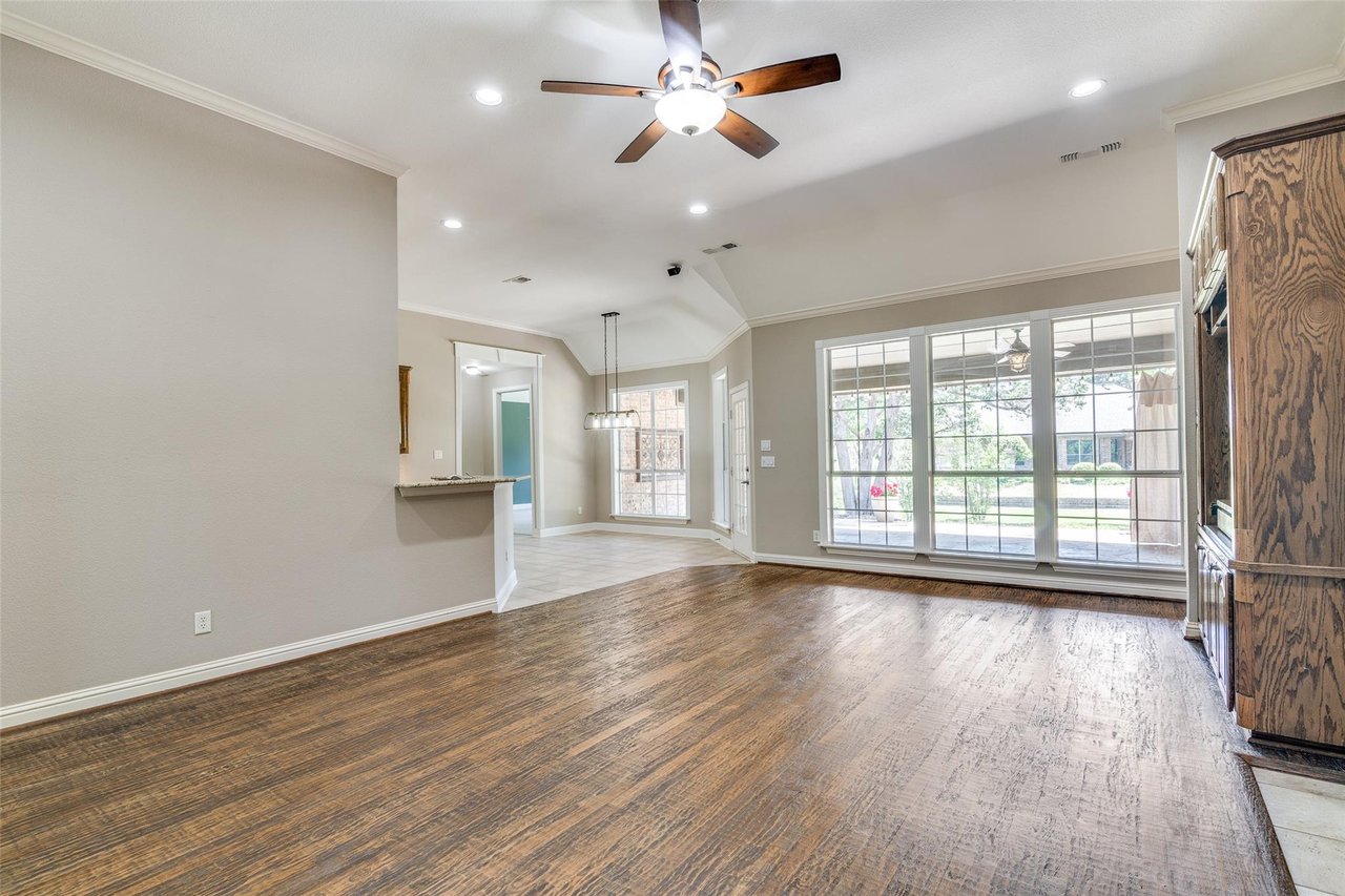 Angie Johnson Represents Buyer on 240 Arthur Court, Lucas
