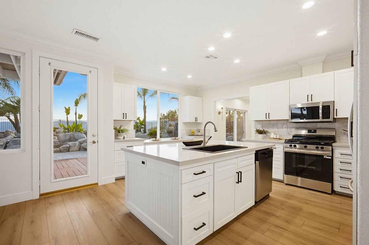 39912 Hillsboro Cir