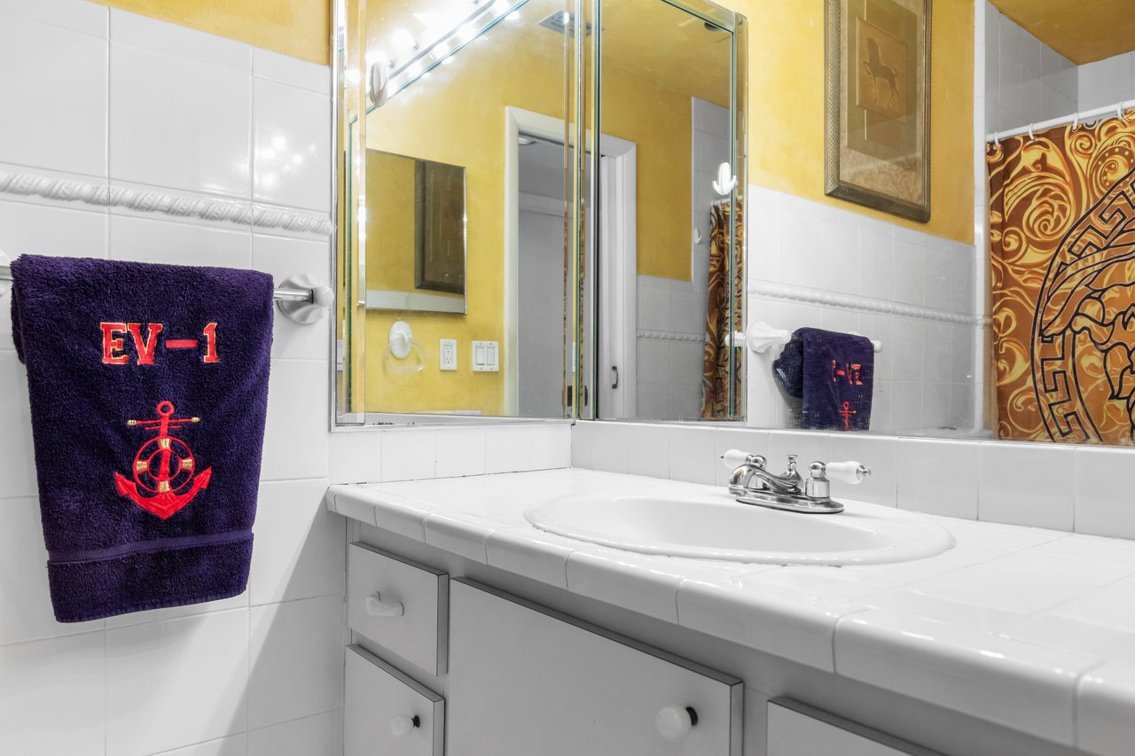 214 Poinciana Dr Sunny Isles
