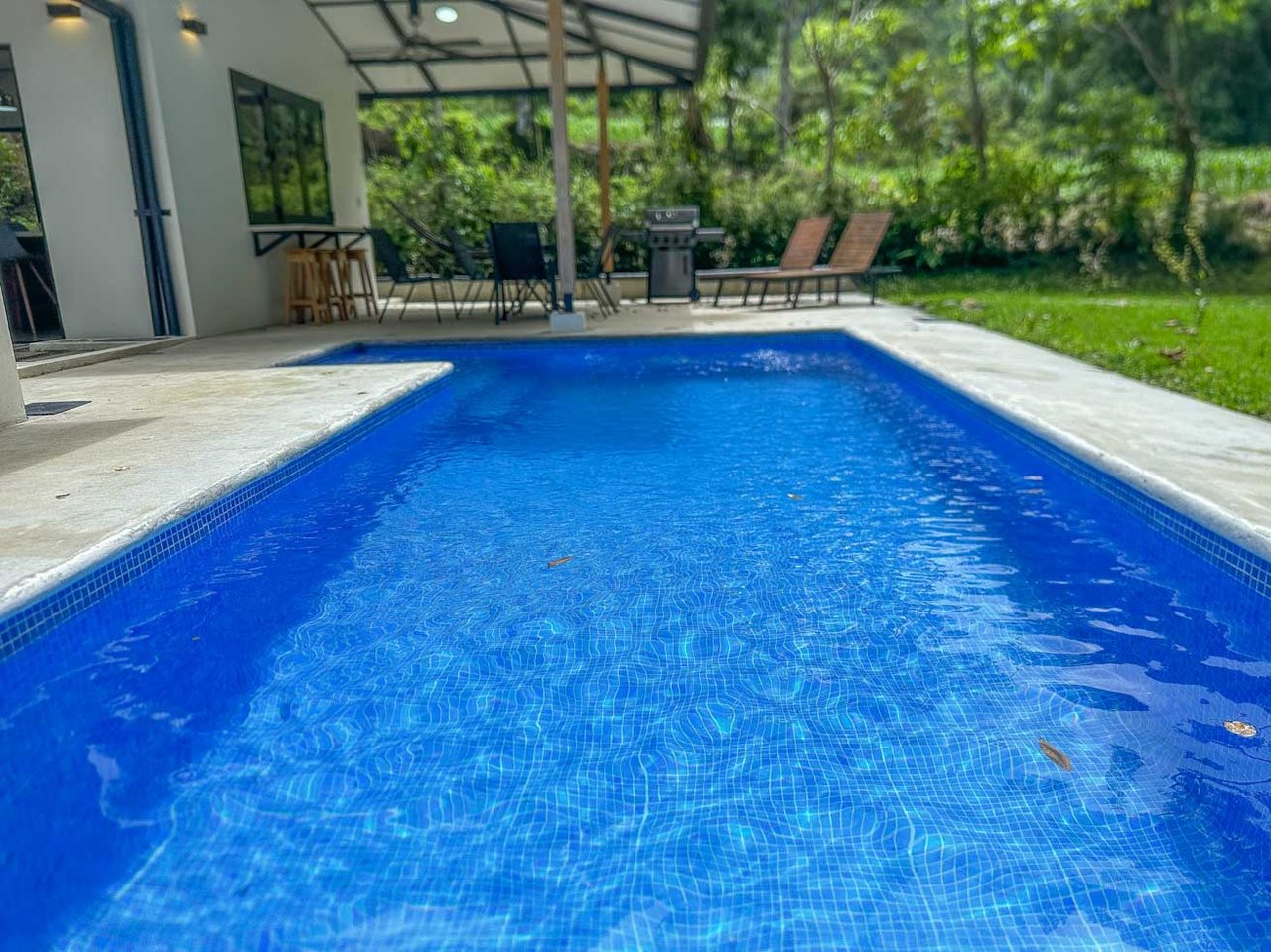 Rainforest Home with River, Jungle Trails & Pool in Ojochal