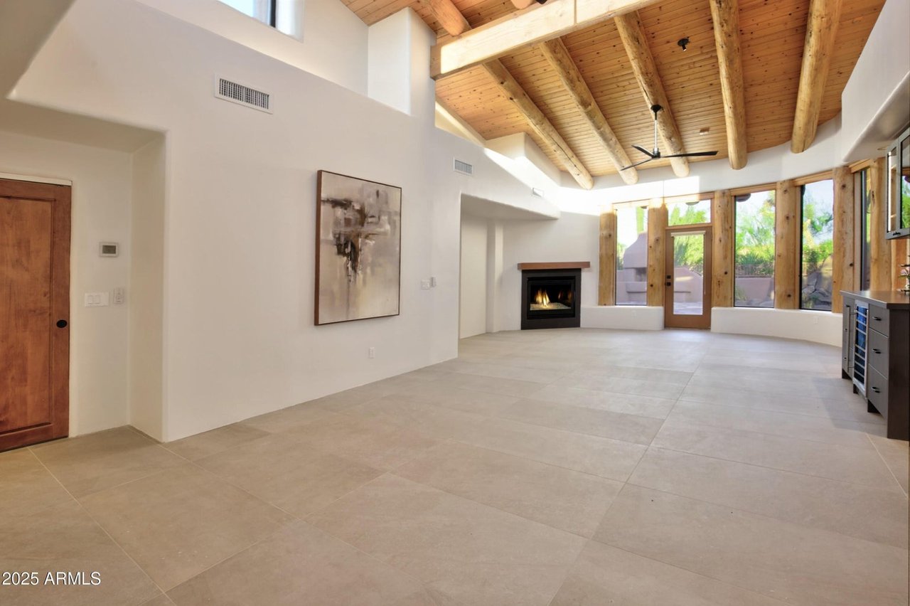 1637 N QUARTZ VALLEY Road