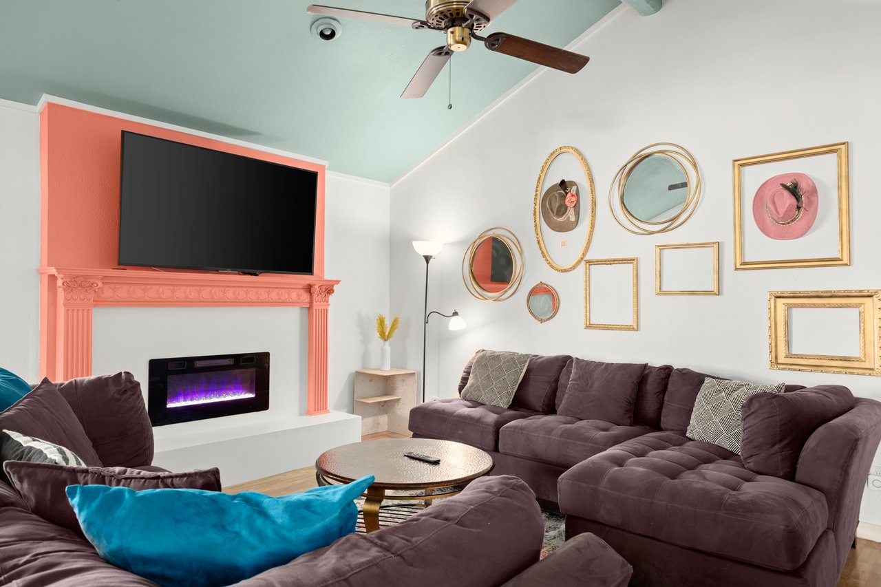 Bloom & Float Getaway 🌸 | Pool Home 5mi to SoCo