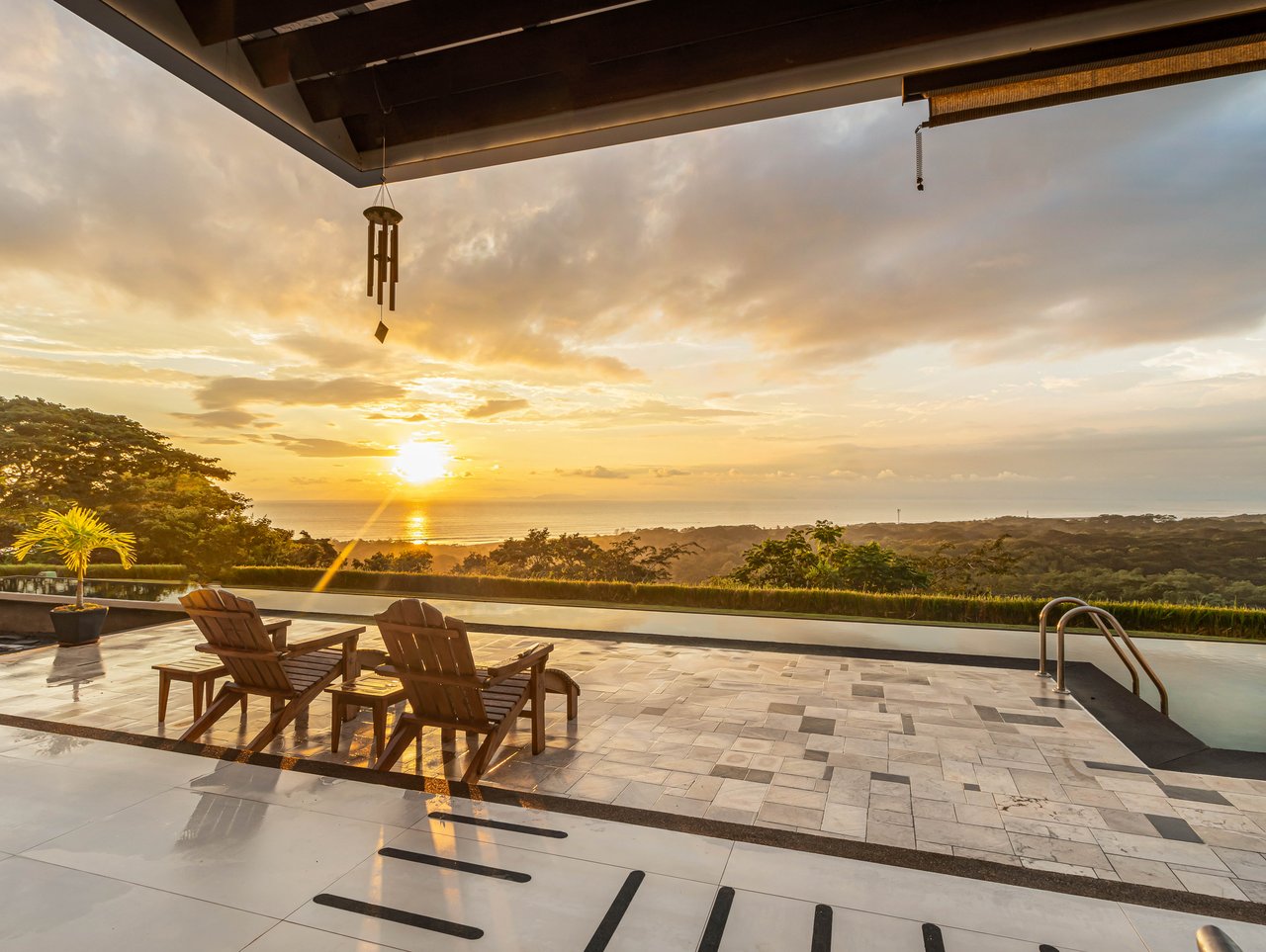 Nativa Contemporary Infinity Views | Luxury Rainforest Estate with Pacific Ocean Views