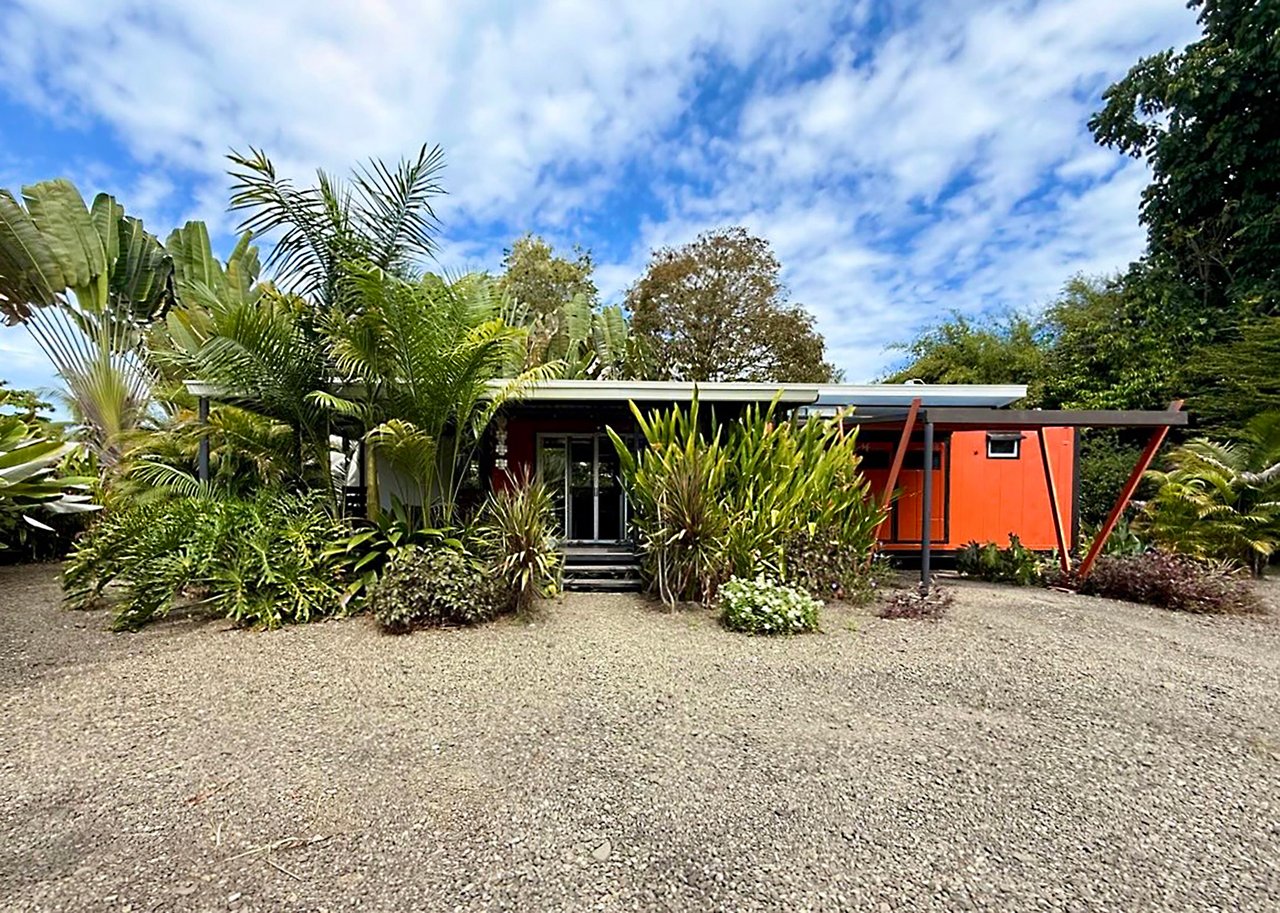 CASA SECRETA: Your Hidden Uvita Escape With Room To Expand – 0.28 Acres