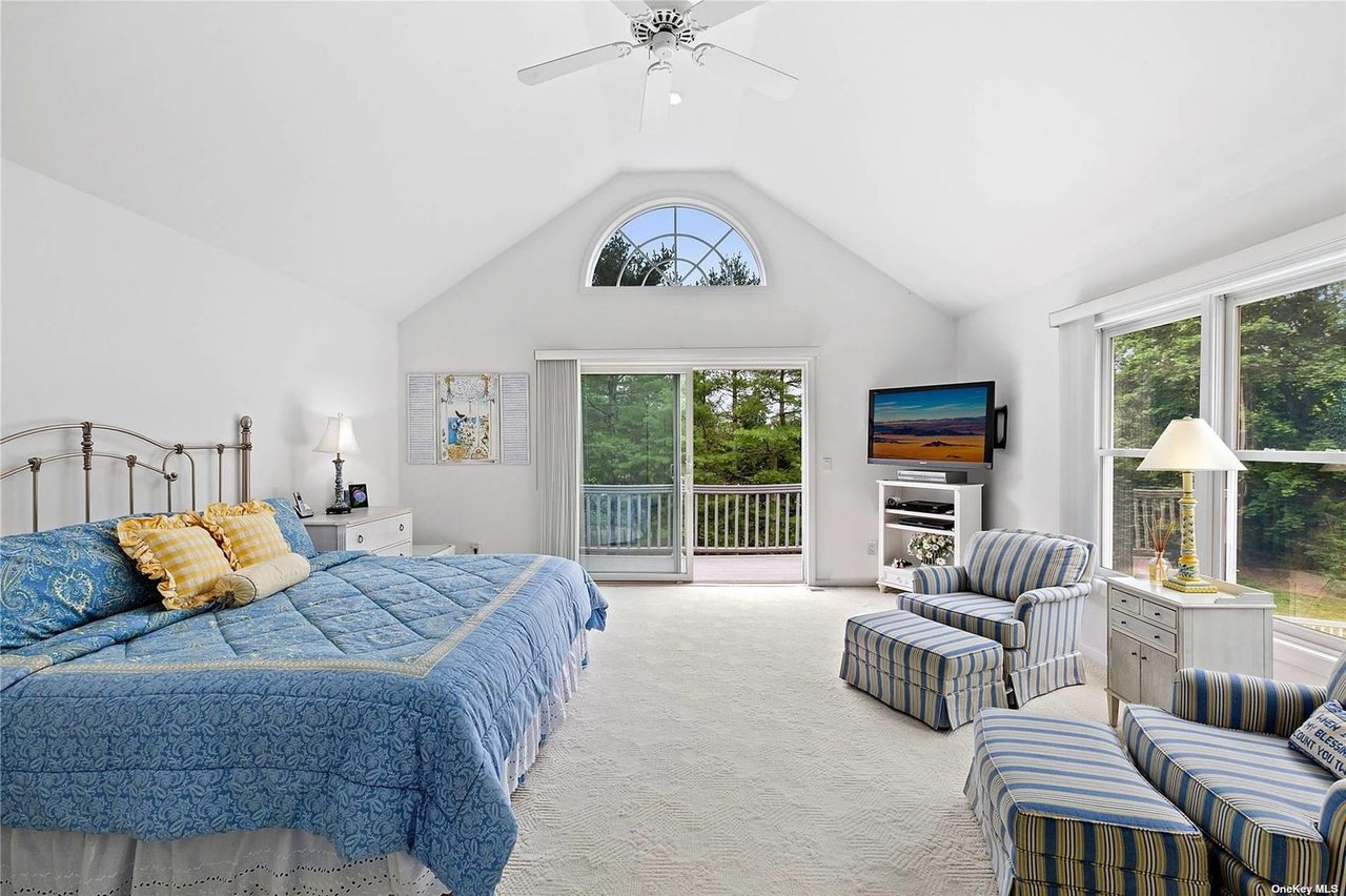 7 Plume Grass Way