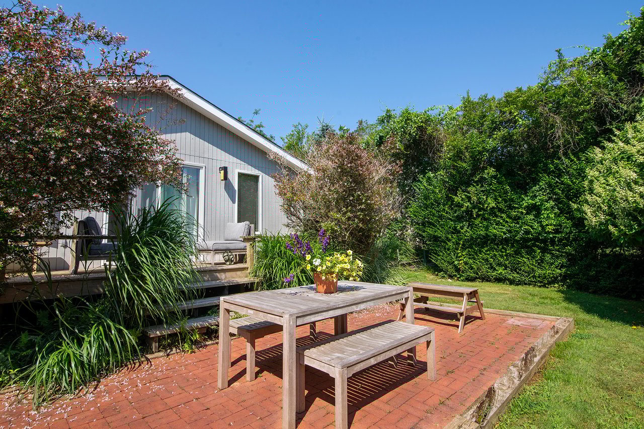 21 Flagg Avenue