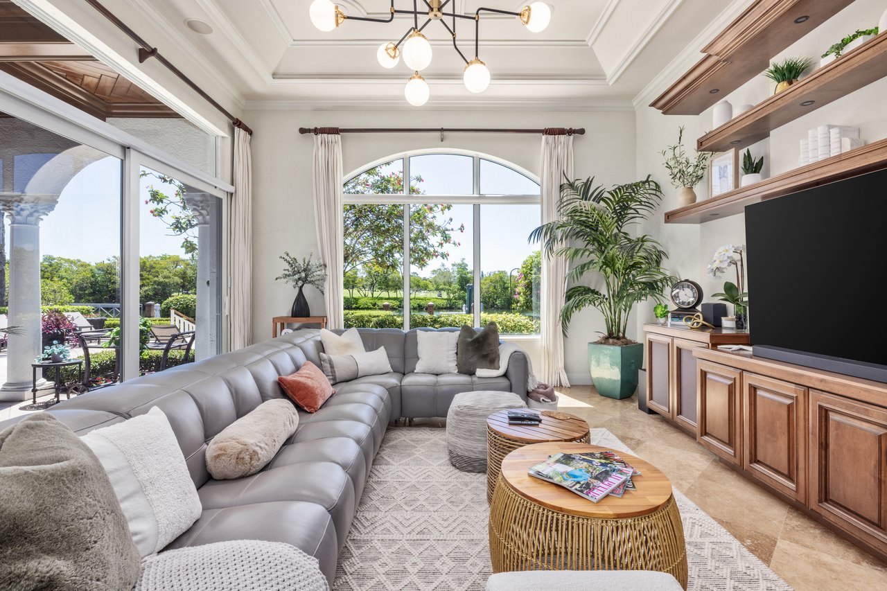Palm Beach Gardens Waterfront Compound | 200' Deepwater Dockage | Harbour Isles