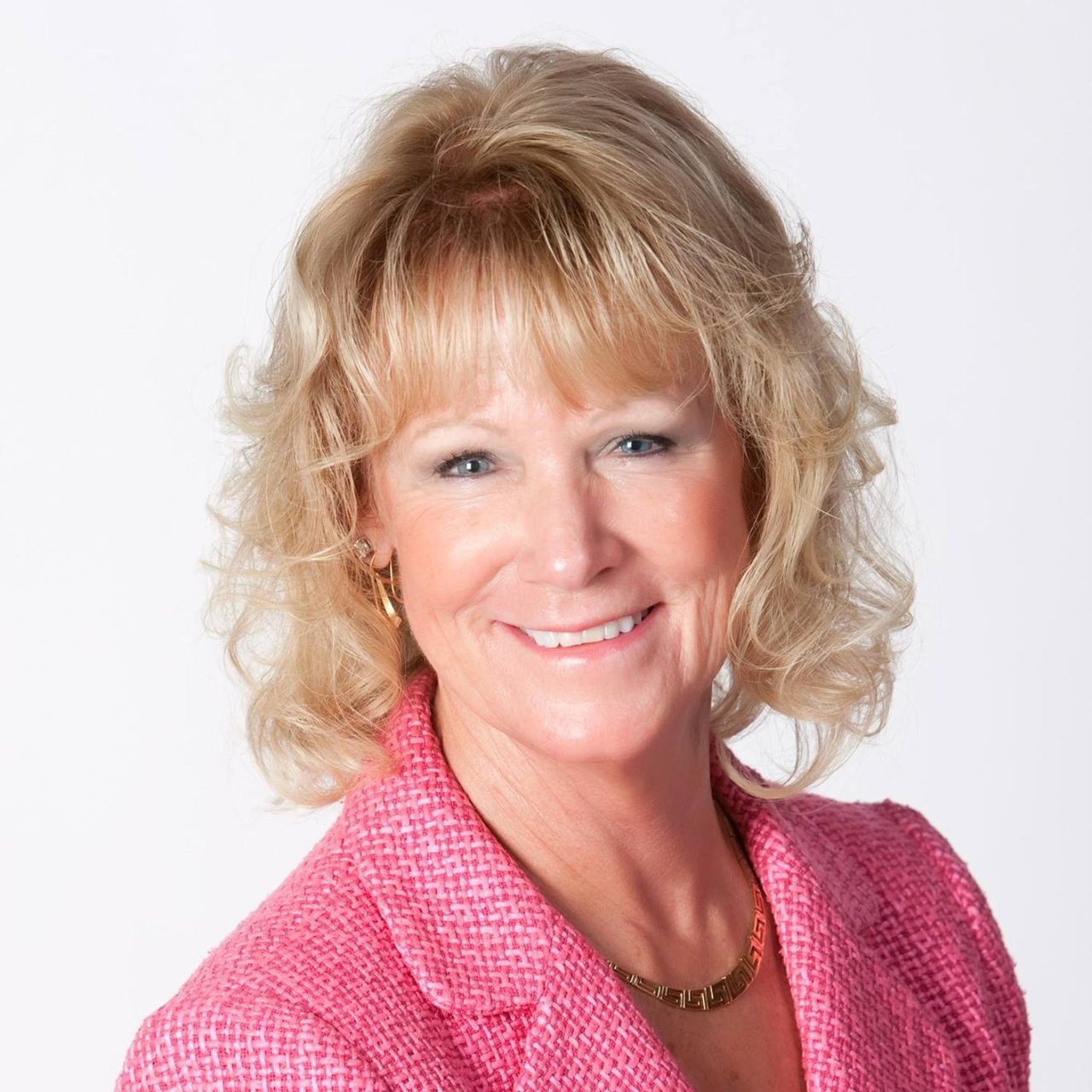 Sue Pfohl Indianapolis, IN Real Estate Agent Headshot