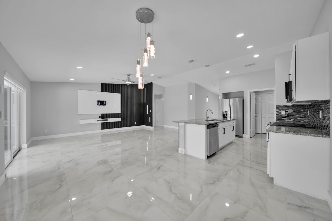 The Modern Flex Residence 
