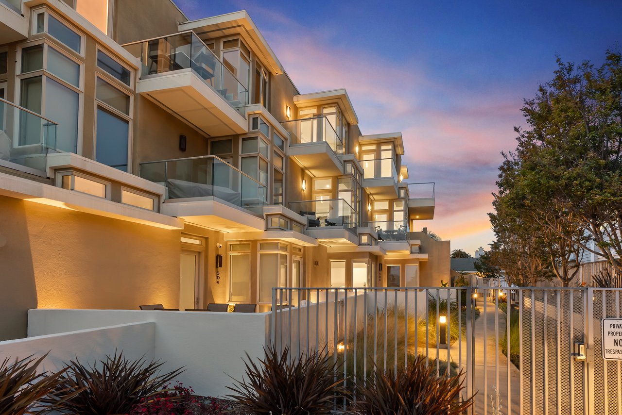 OCEANSIDE BEACH HOUSE
