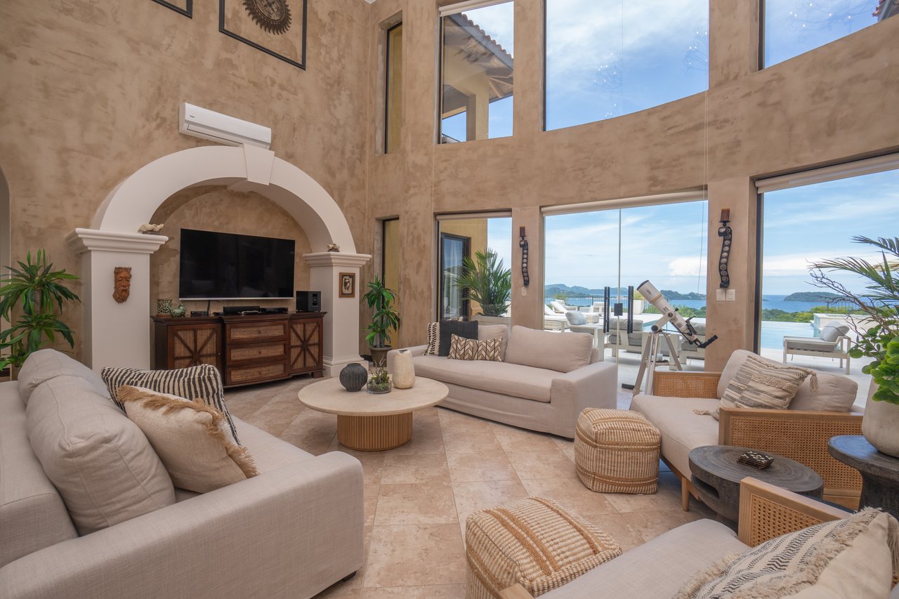 Casa Loro - Luxury Estate
