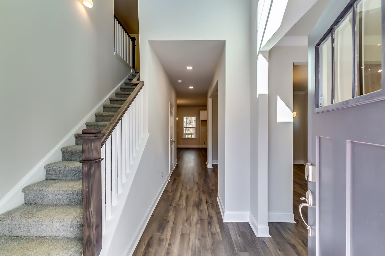 407 Shoals Trl