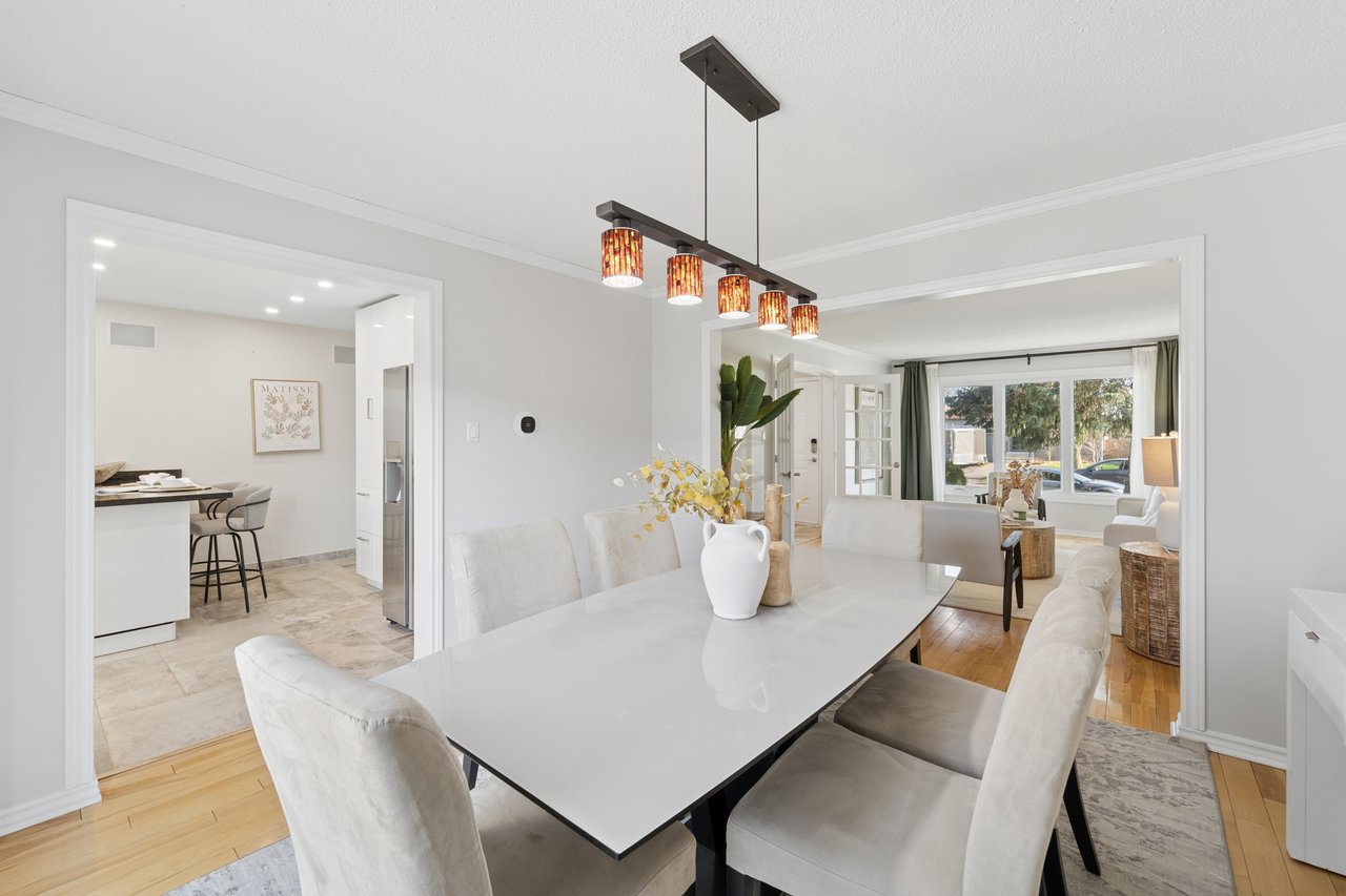 1156 Gloucester Square