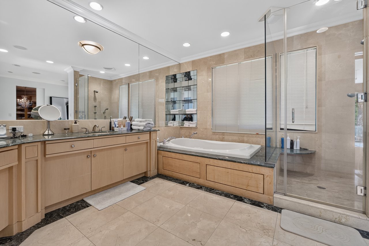 15 Horseshoe Road (Long Island)