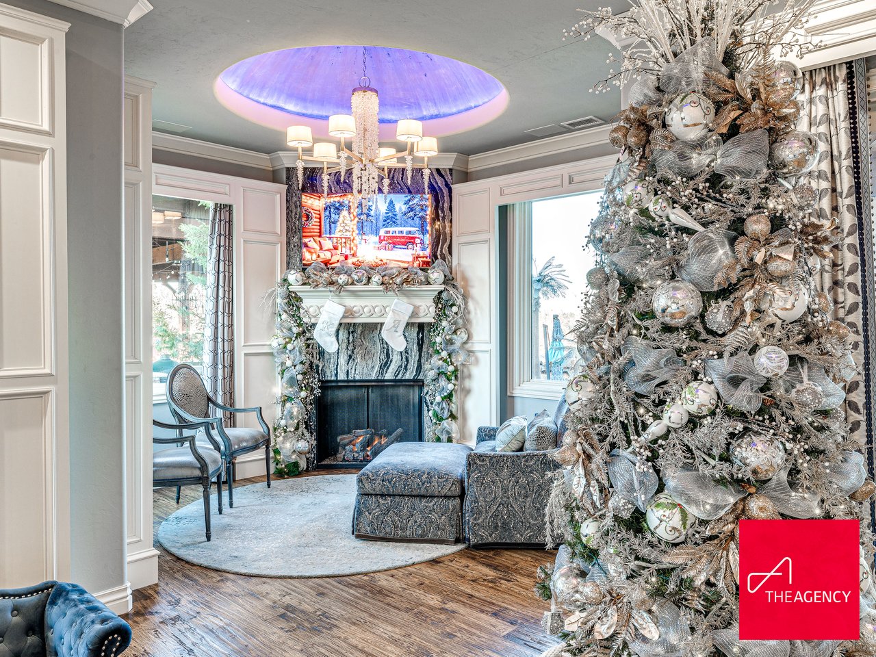 Sleighing the Season: A Christmas Luxury Home Photoshoot at OKC's Viral Estate